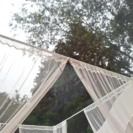 Luxury tent Noortweghe Glamping *